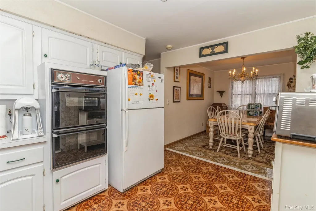 77 Lucille Avenue Elmont NY 11003