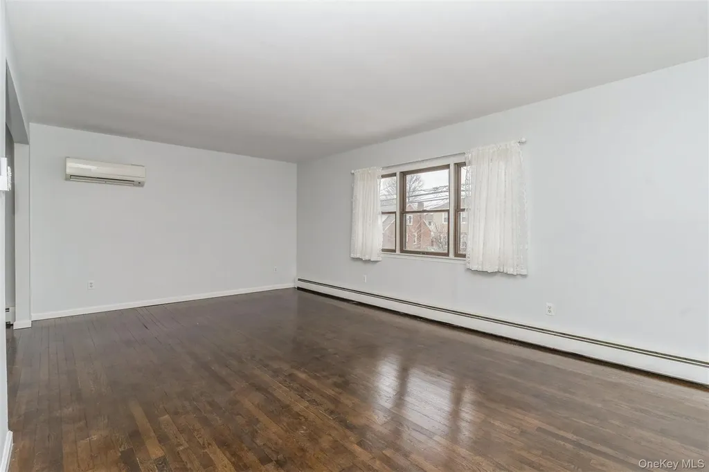77 Lucille Avenue Elmont NY 11003
