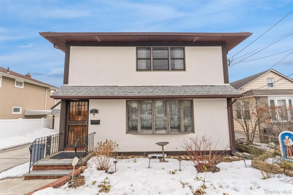 77 Lucille Avenue Elmont NY 11003