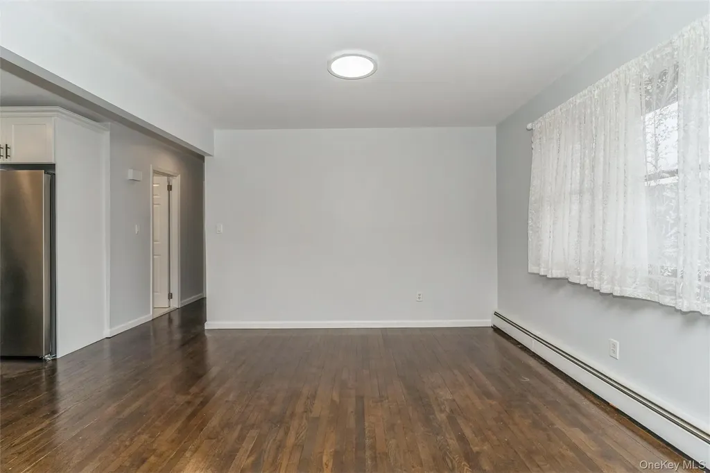 77 Lucille Avenue Elmont NY 11003
