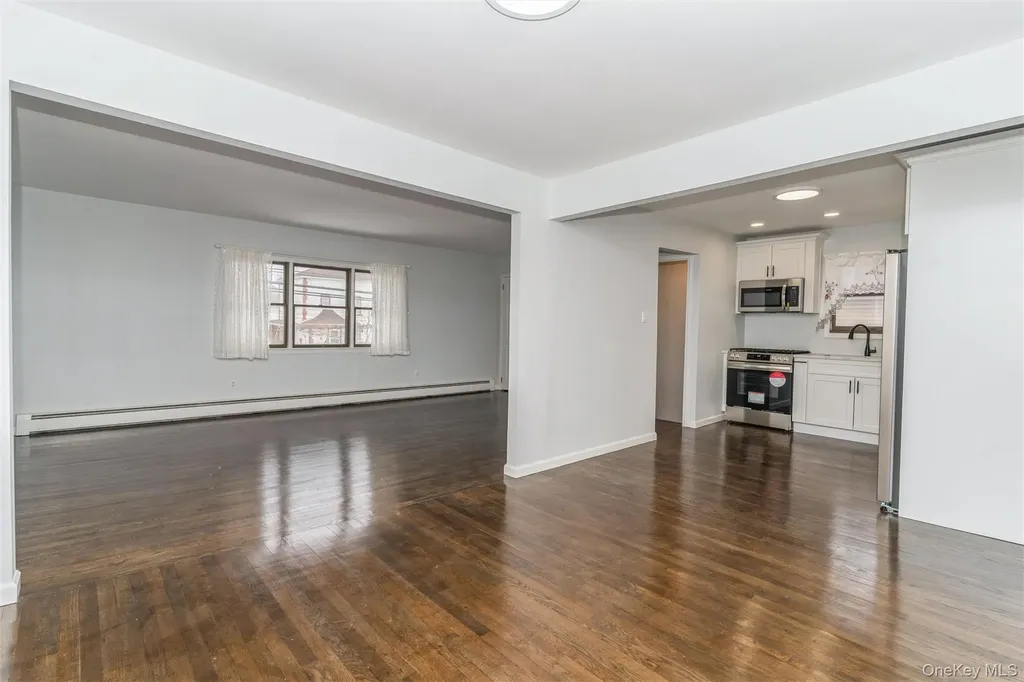 77 Lucille Avenue Elmont NY 11003