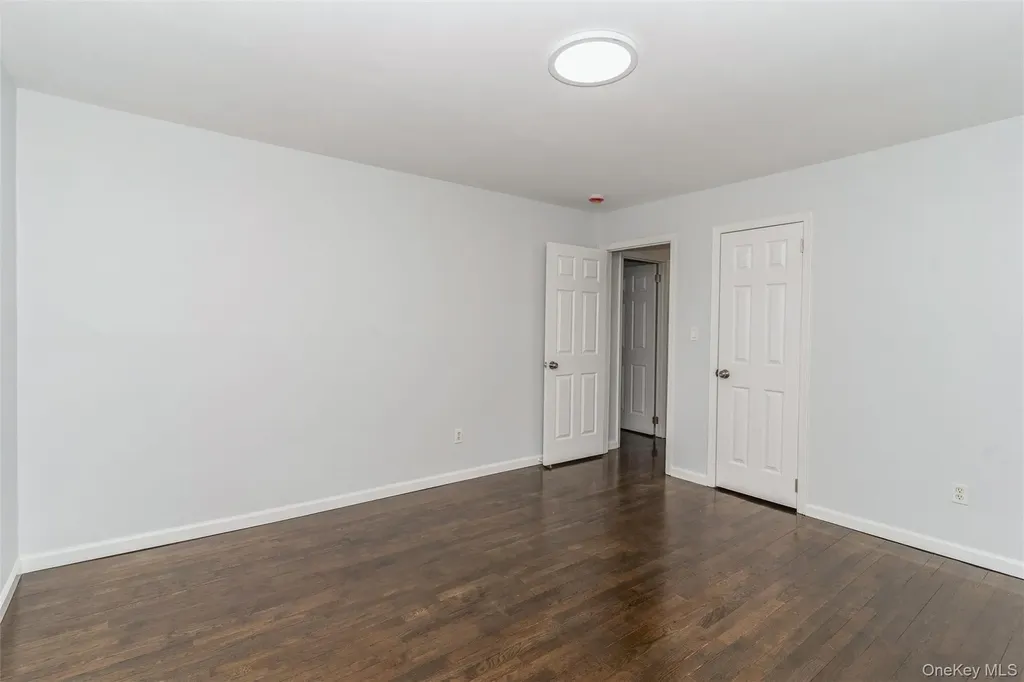 77 Lucille Avenue Elmont NY 11003