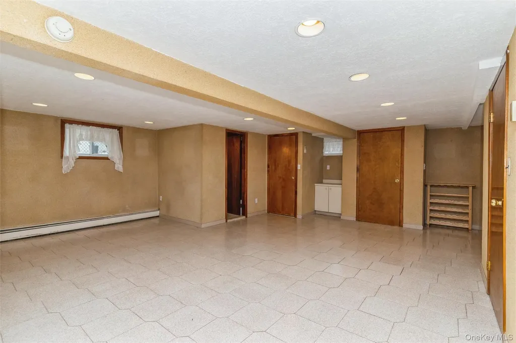 77 Lucille Avenue Elmont NY 11003