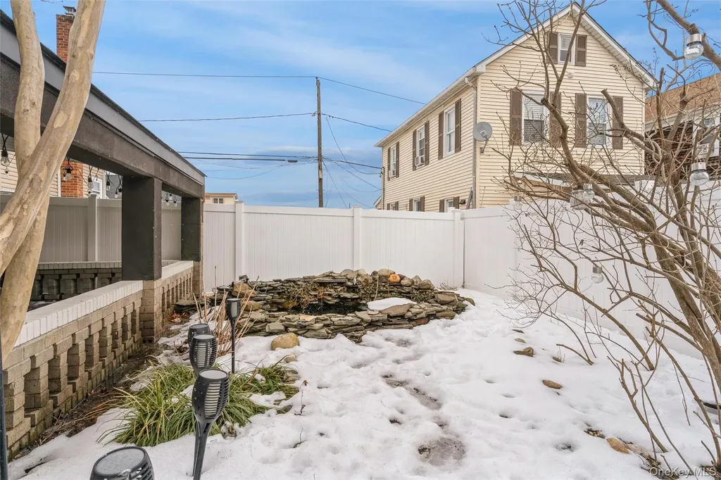 77 Lucille Avenue Elmont NY 11003