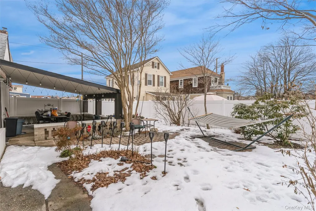 77 Lucille Avenue Elmont NY 11003