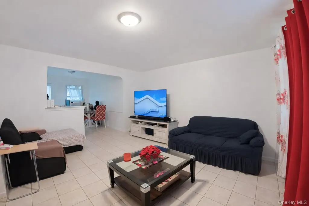 3014 Matthews Avenue Bronx NY 10467