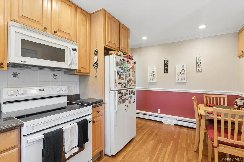 189 N Iowa Avenue Massapequa NY 11758