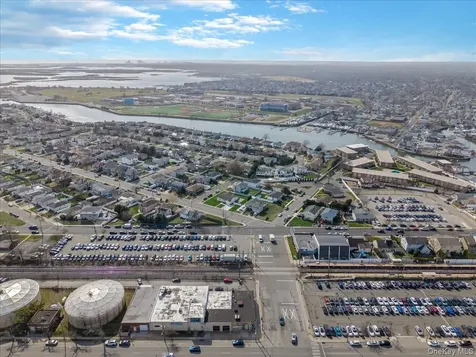 Oceanside NY 11572