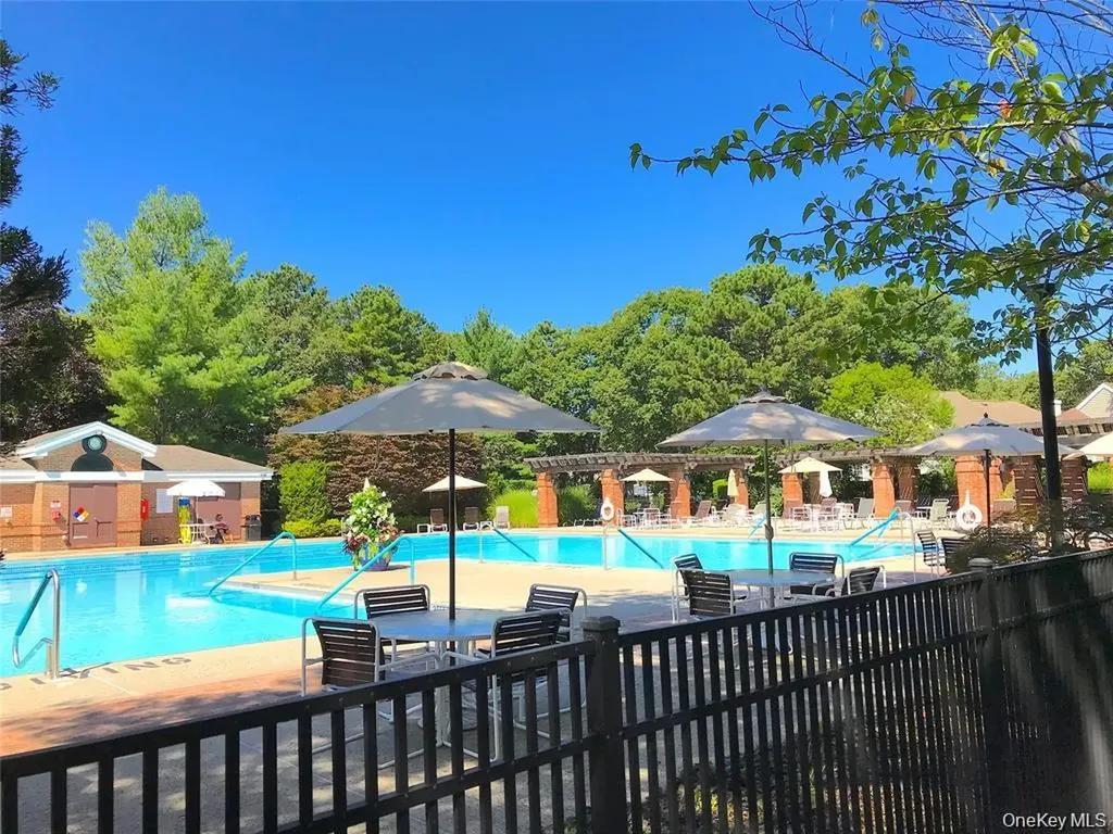 82 Glen Drive Ridge NY 11961