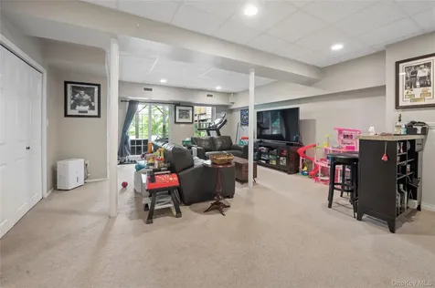 2702 Watch Hill Drive Tarrytown NY 10591