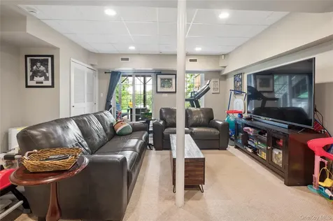 2702 Watch Hill Drive Tarrytown NY 10591