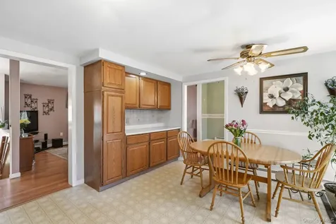 68 Meadow Sweet Road Cortlandt Manor NY 10567