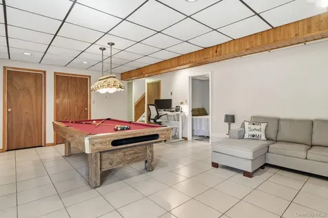 68 Meadow Sweet Road Cortlandt Manor NY 10567
