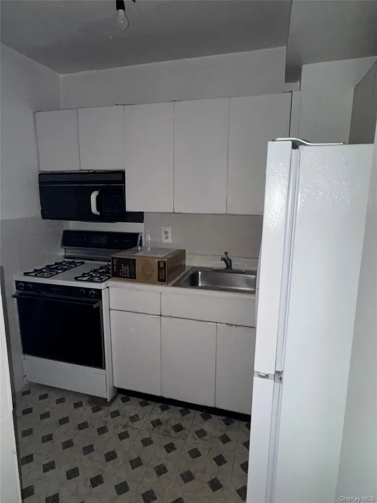10740 70th Road Forest Hills NY 11375