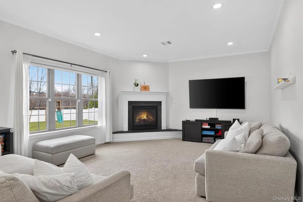 18 Reynolds Road Monroe NY 10950