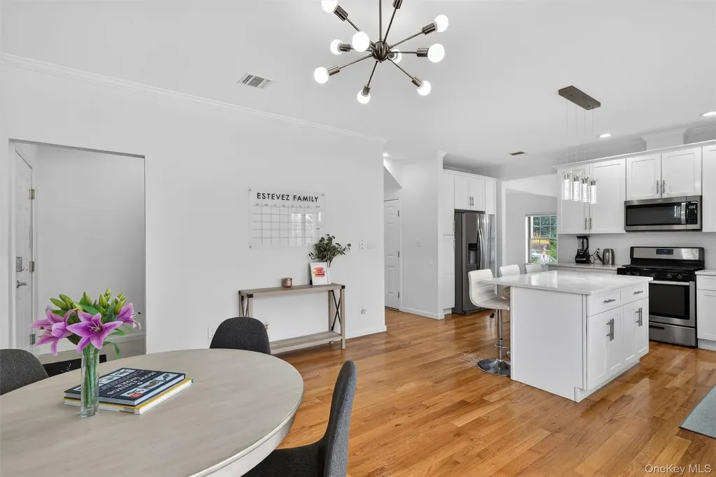 18 Reynolds Road Monroe NY 10950
