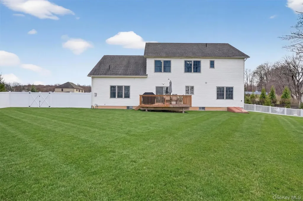 18 Reynolds Road Monroe NY 10950