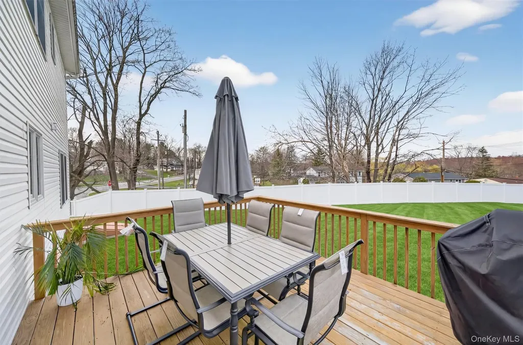18 Reynolds Road Monroe NY 10950