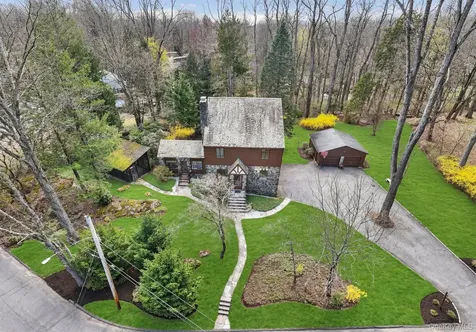 12 Inwood Lane W Cortlandt Manor NY 10567