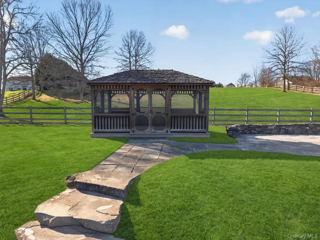 204 Brola Road Middletown NY 10940