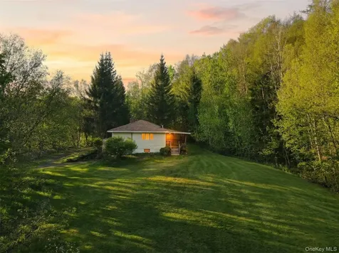 2220 Old Route 17 Roscoe NY 12776