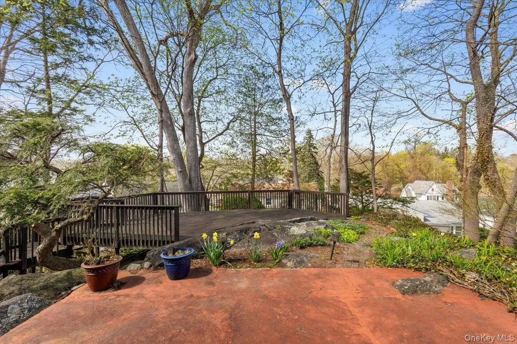 400 Warren Avenue Mamaroneck NY 10543