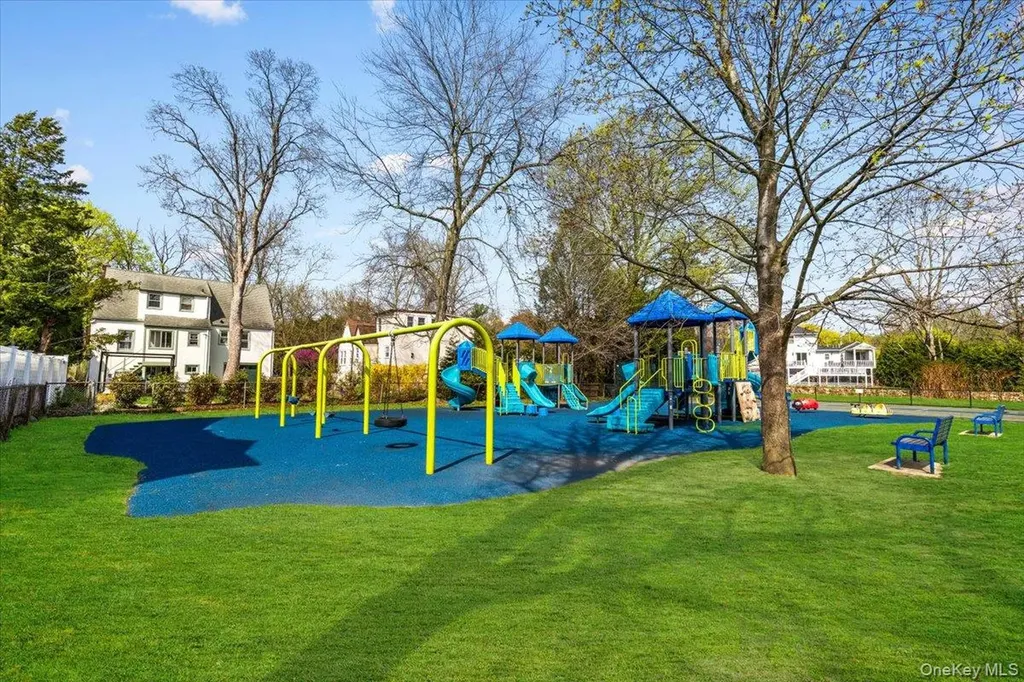 400 Warren Avenue Mamaroneck NY 10543
