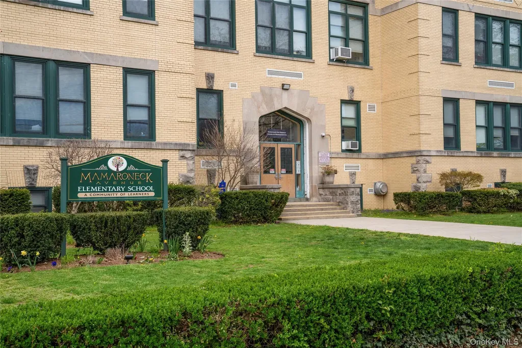 400 Warren Avenue Mamaroneck NY 10543