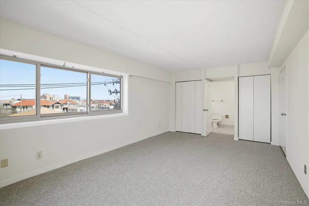 170 W Broadway Long Beach NY 11561