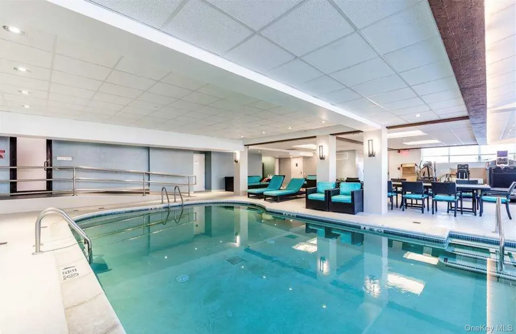 170 W Broadway Long Beach NY 11561
