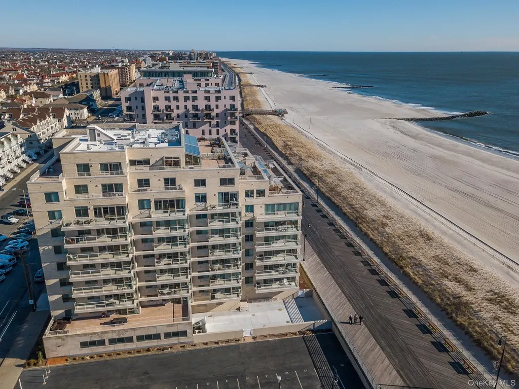170 W Broadway Long Beach NY 11561