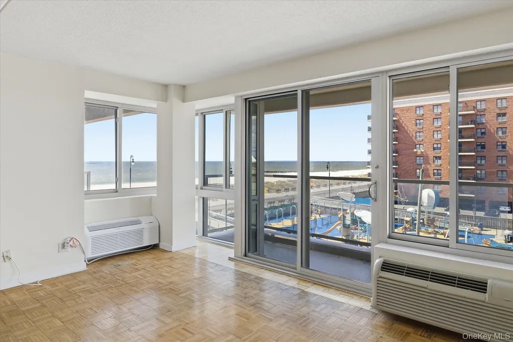 170 W Broadway Long Beach NY 11561