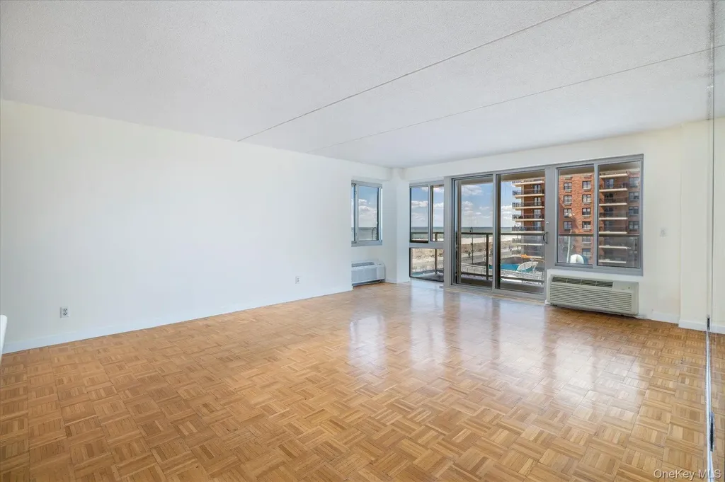 170 W Broadway Long Beach NY 11561