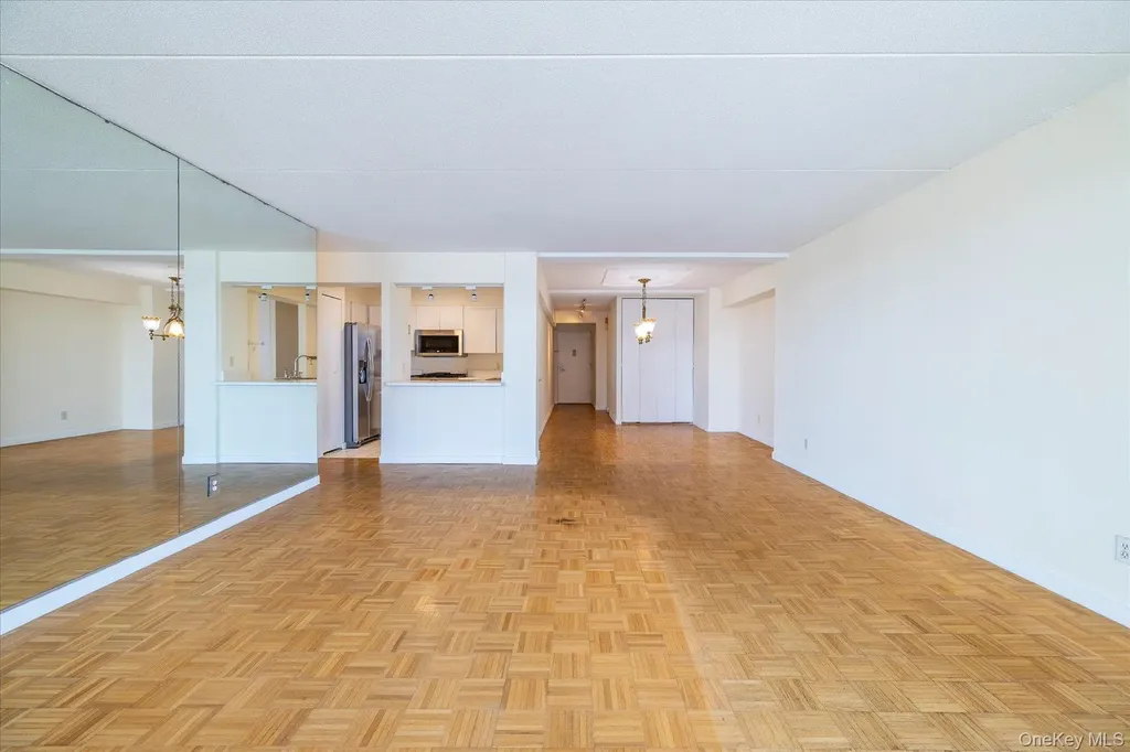 170 W Broadway Long Beach NY 11561