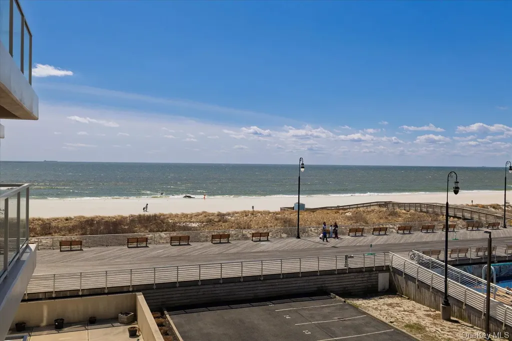 170 W Broadway Long Beach NY 11561