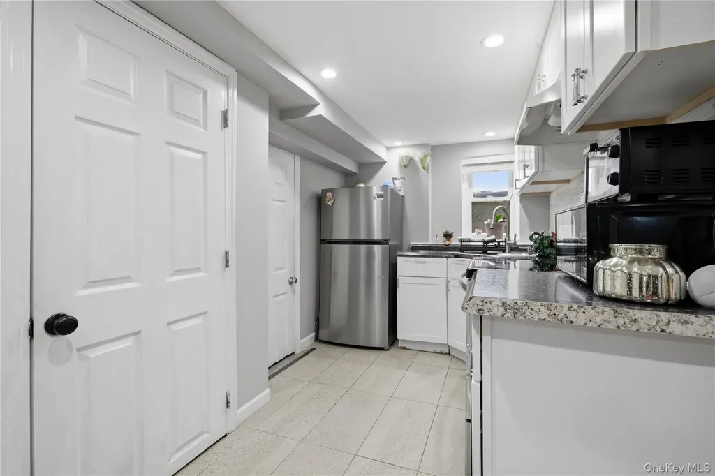 32 Landscape Drive Wheatley Heights NY 11798