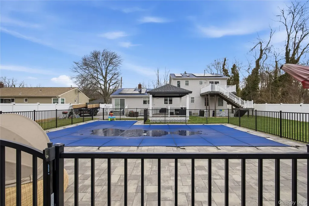 32 Landscape Drive Wheatley Heights NY 11798