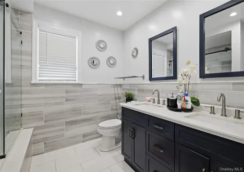 32 Landscape Drive Wheatley Heights NY 11798
