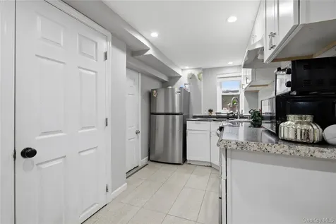 32 Landscape Drive Wheatley Heights NY 11798