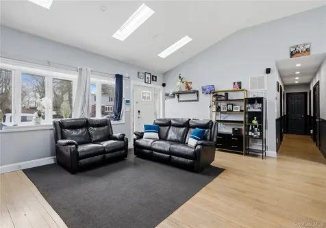 32 Landscape Drive Wheatley Heights NY 11798