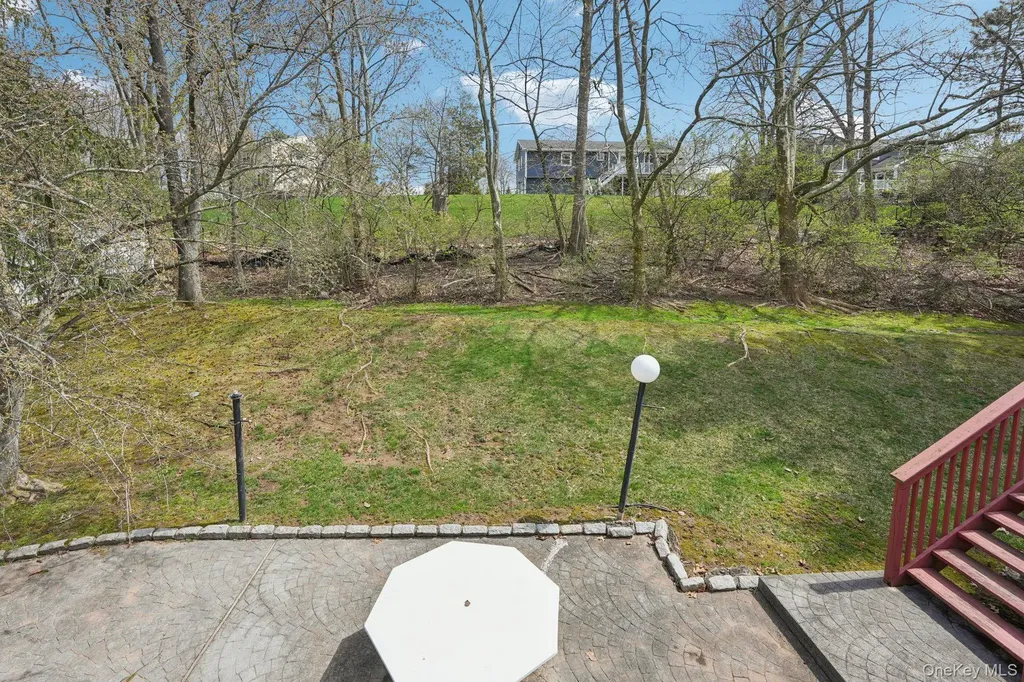 32 Wayne Lane Tappan NY 10983