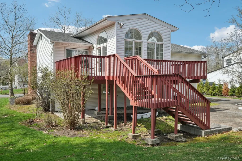 32 Wayne Lane Tappan NY 10983