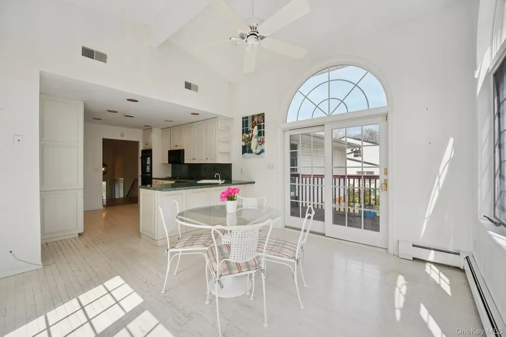 32 Wayne Lane Tappan NY 10983