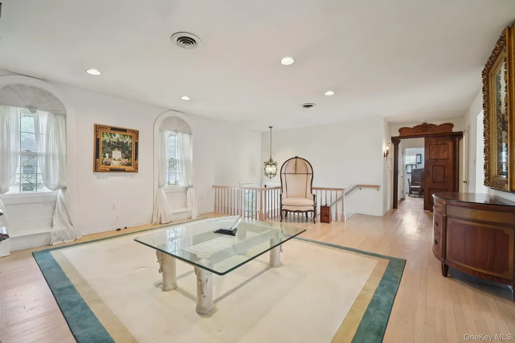32 Wayne Lane Tappan NY 10983