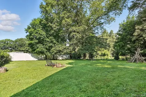 28 Moseman Avenue Katonah NY 10536