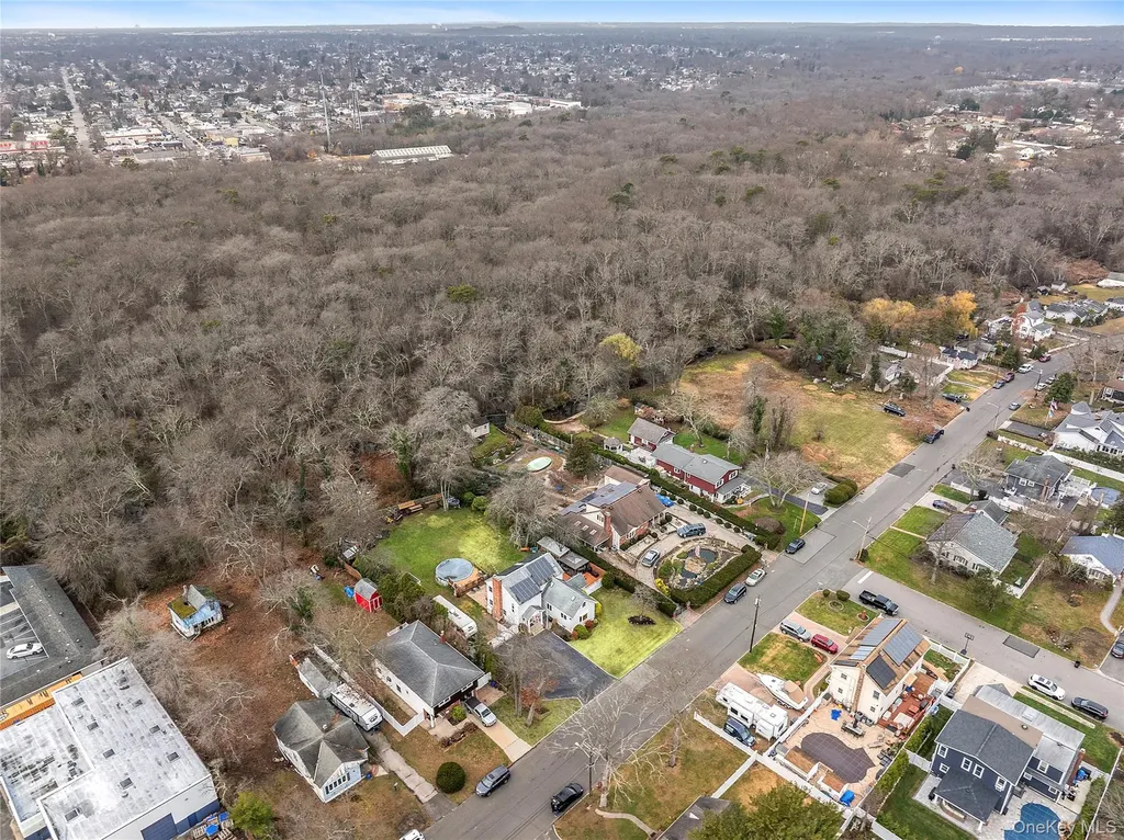 147 Brookside Avenue North Babylon NY 11703