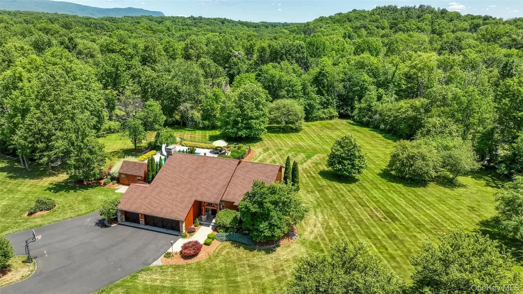 2 Boyce Road Pine Bush NY 12566