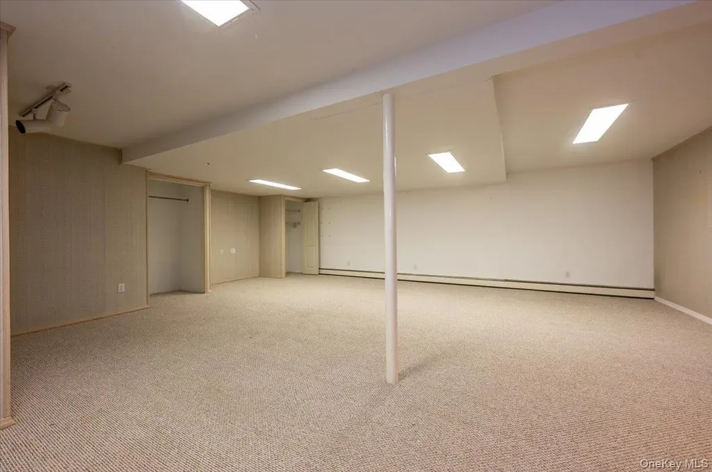 167 Maple Avenue East Meadow NY 11554