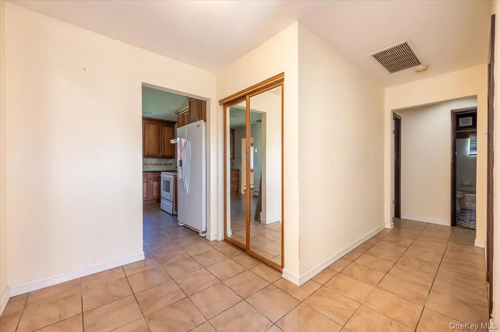 167 Maple Avenue East Meadow NY 11554