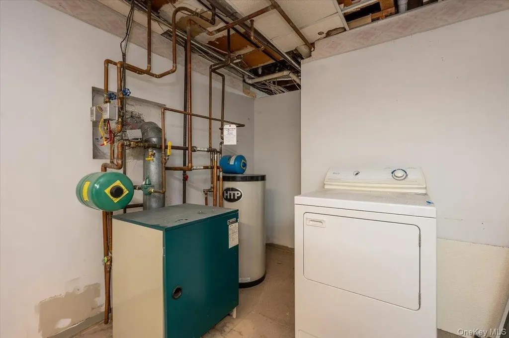 167 Maple Avenue East Meadow NY 11554
